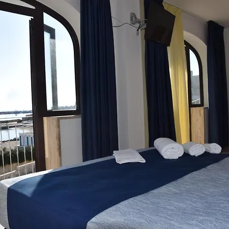 プロフーモ ディ マーレ ホテル 3*