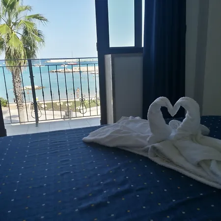 プロフーモ ディ マーレ ホテル 3*